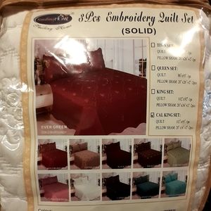 Embroidery  suklt set  white calking  3 pcs.